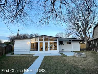 Main picture of 12931 Harrisburg Cir