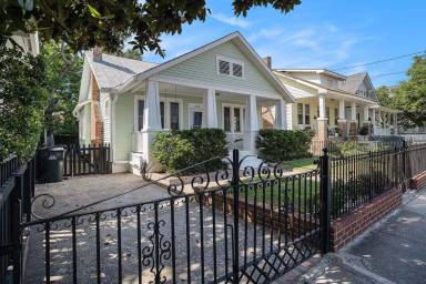 Main picture of 292 Congress St
