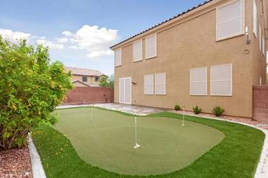 Main picture of 802 Warwick Castle Dr