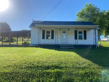 Main picture of 715 Chuckey Pike