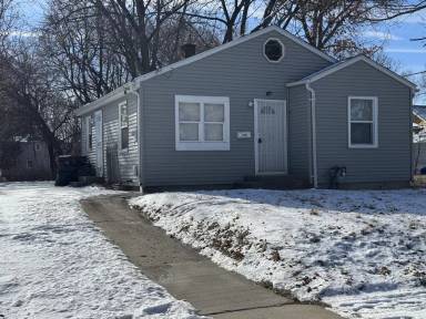 Main picture of 2108 School St