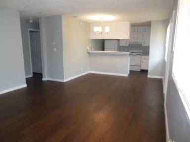 Main picture of 902 E Tiffany Dr