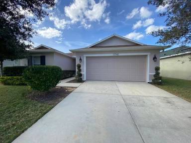 Main picture of 13740 Laranja St