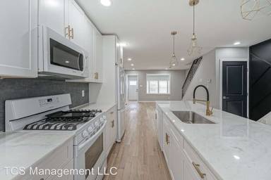 Main picture of 2027 S Bucknell St