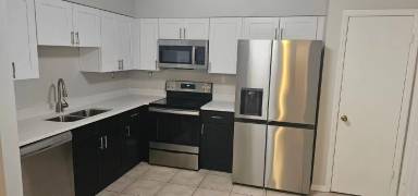 Main picture of 443 Lakeside Pl
