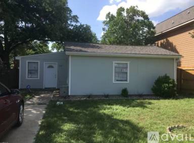 Main picture of 108 Waverly Dr