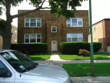 Main picture of 2641 W Balmoral Ave