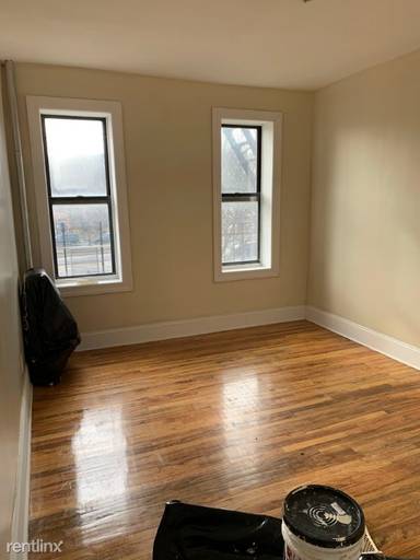 Main picture of 1315 Eastern Pkwy