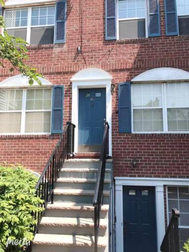 Main picture of 46 Vaughan Dr