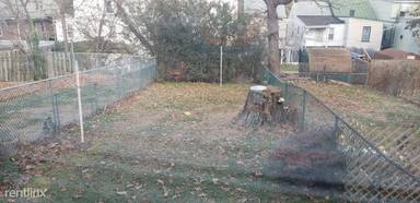 Main picture of 1534 W Norwegian St