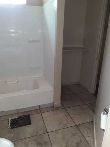 Main picture of 3109 W Lapham St