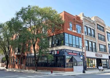 Main picture of 1300 N Milwaukee Ave