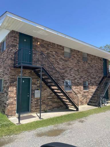 Main picture of H & H Apartments