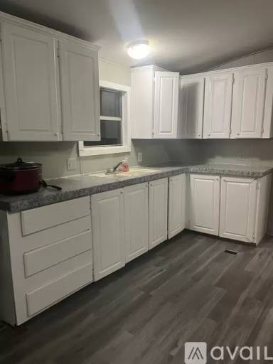 Main picture of 92 Shenango Rd