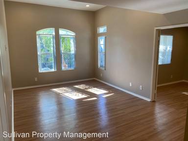 Main picture of 340 N Newport Blvd