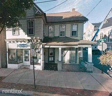 Main picture of 202 S Market St