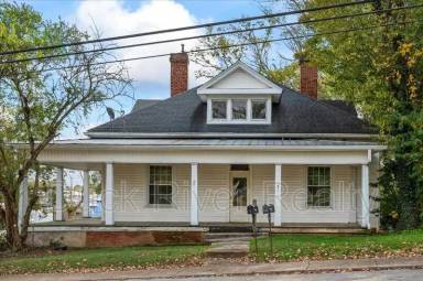 Main picture of 1603B Highland Ave