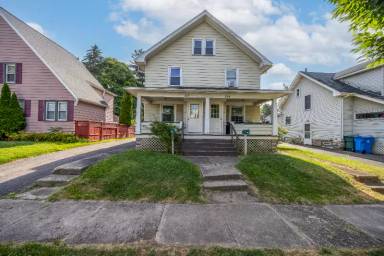 Main picture of 112 Fairview Ave