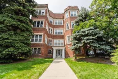 Main picture of 4072 N Sheridan Rd