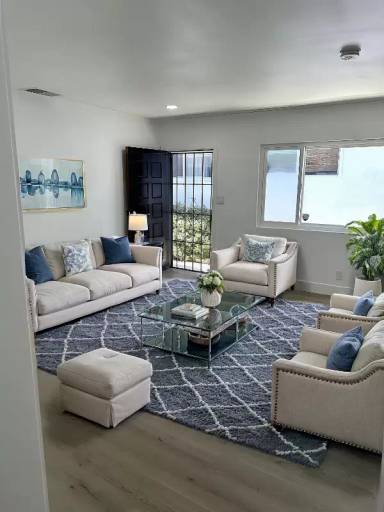 Main picture of 206 N Bandini St