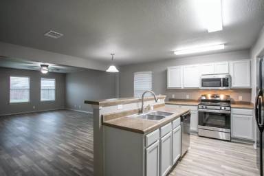 Main picture of 4620 Acers Ln