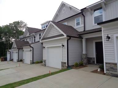 Main picture of 12 Saltford Ln