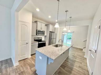 Main picture of 217 Hammersmith Trl NW