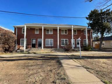 Main picture of 412 SW 17th Ave