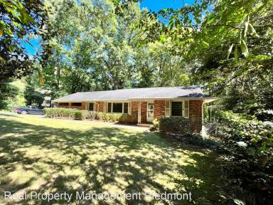 Main picture of 4365 Peachtree Dunwoody Rd NE