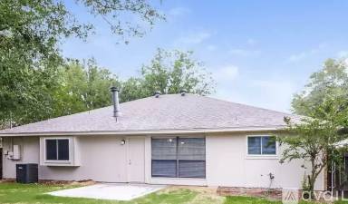 Main picture of 831 Larue Dr