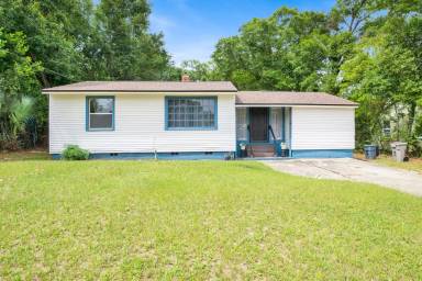 Main picture of 517 Lakewood Rd