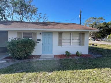 Main picture of 912 60th Avenue Ter W