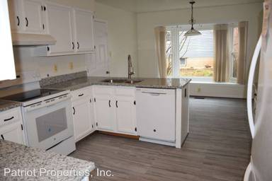 Main picture of 484 Woodshire Ln