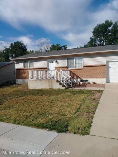 Main picture of 1204 Burnham St