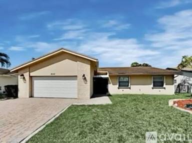 Main picture of 8119 Nutmeg Way