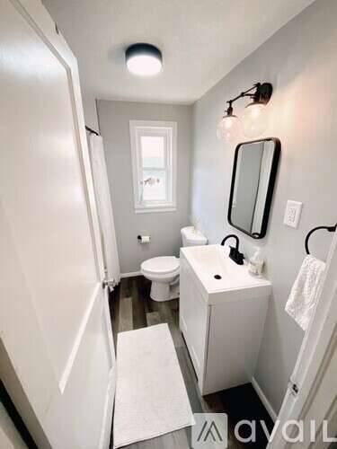 Main picture of 1502 Roosevelt Ave