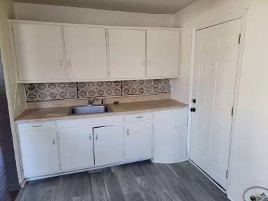 Main picture of 2907 Dexter Ave