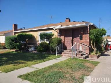 Main picture of 1832 S Granada Ave