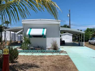 Main picture of 8449 SE Eagle Ave