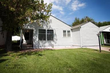 Main picture of 839 S Broadview St