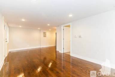 Main picture of 1206 W Wrightwood Ave & 2610 N Racine Ave Apartments