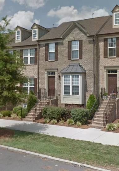 Main picture of 246 W Bland St