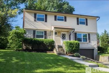 Main picture of 2375 Van Leunen Dr