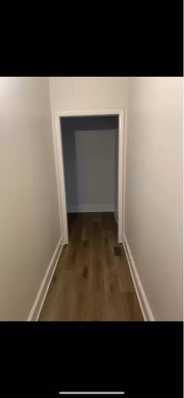 Main picture of 582 Madison Ave