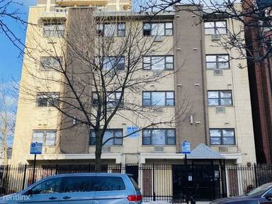 Main picture of 6163 N Kenmore Ave