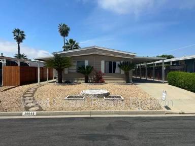 Main picture of 38049 Calle de Amor