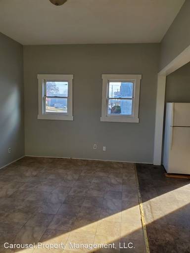 Main picture of 222 W Franklin St