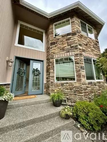 Main picture of 8228 NE 187th Way