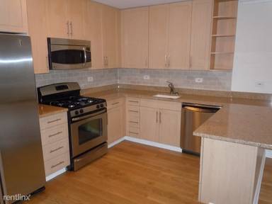Main picture of 65 E 7th St
