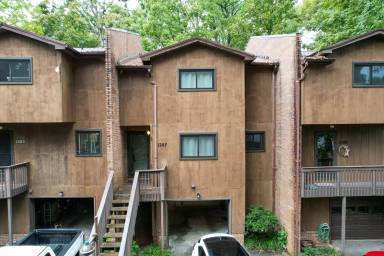 Main picture of 1207 Timbers Ln